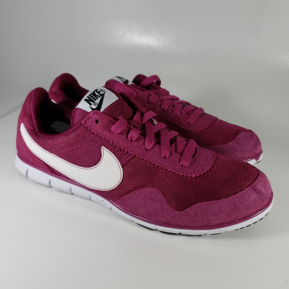 Women's Nike Victoria NM Retro Sneakers Rave Pink